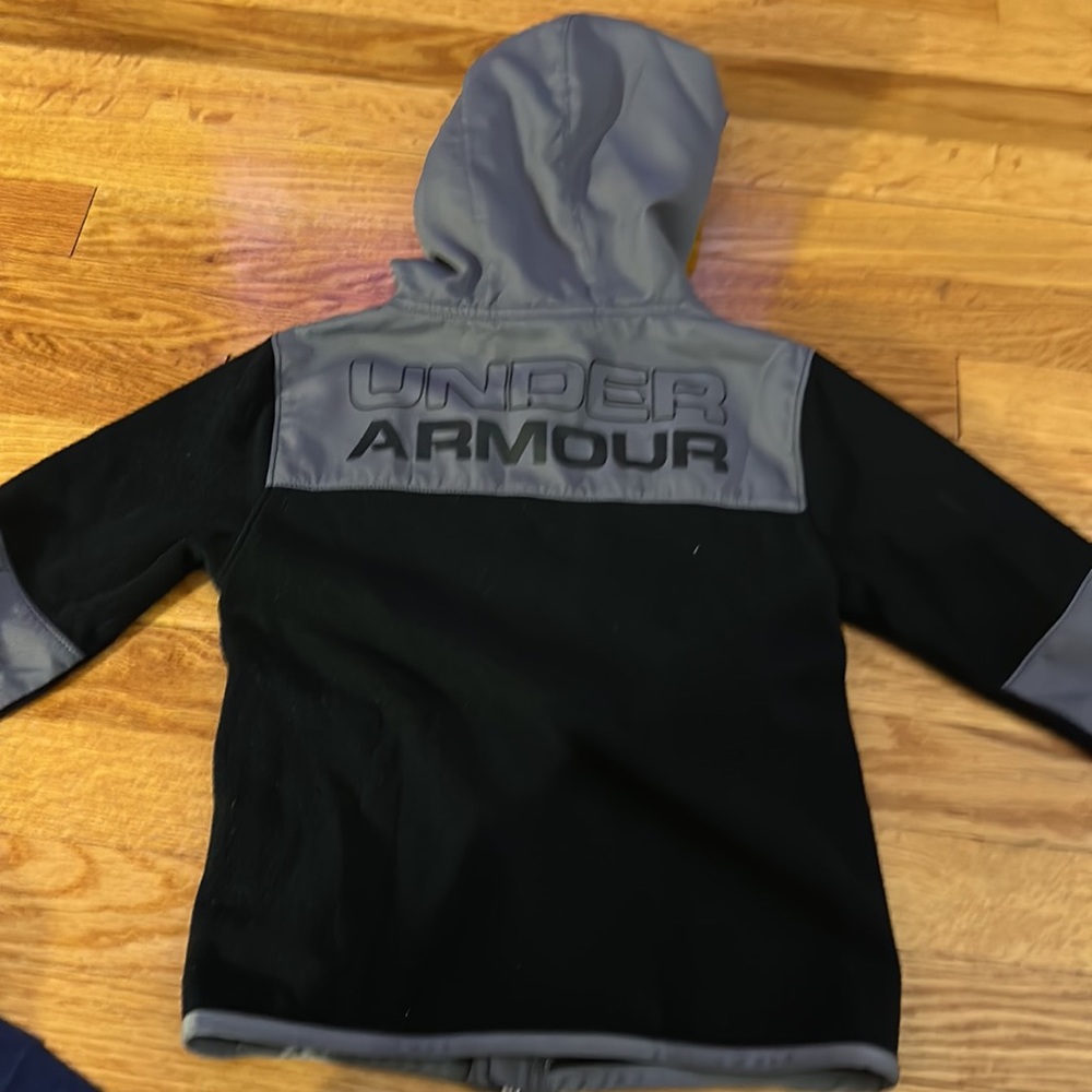 Zip up jacket - Picture 3 of 3